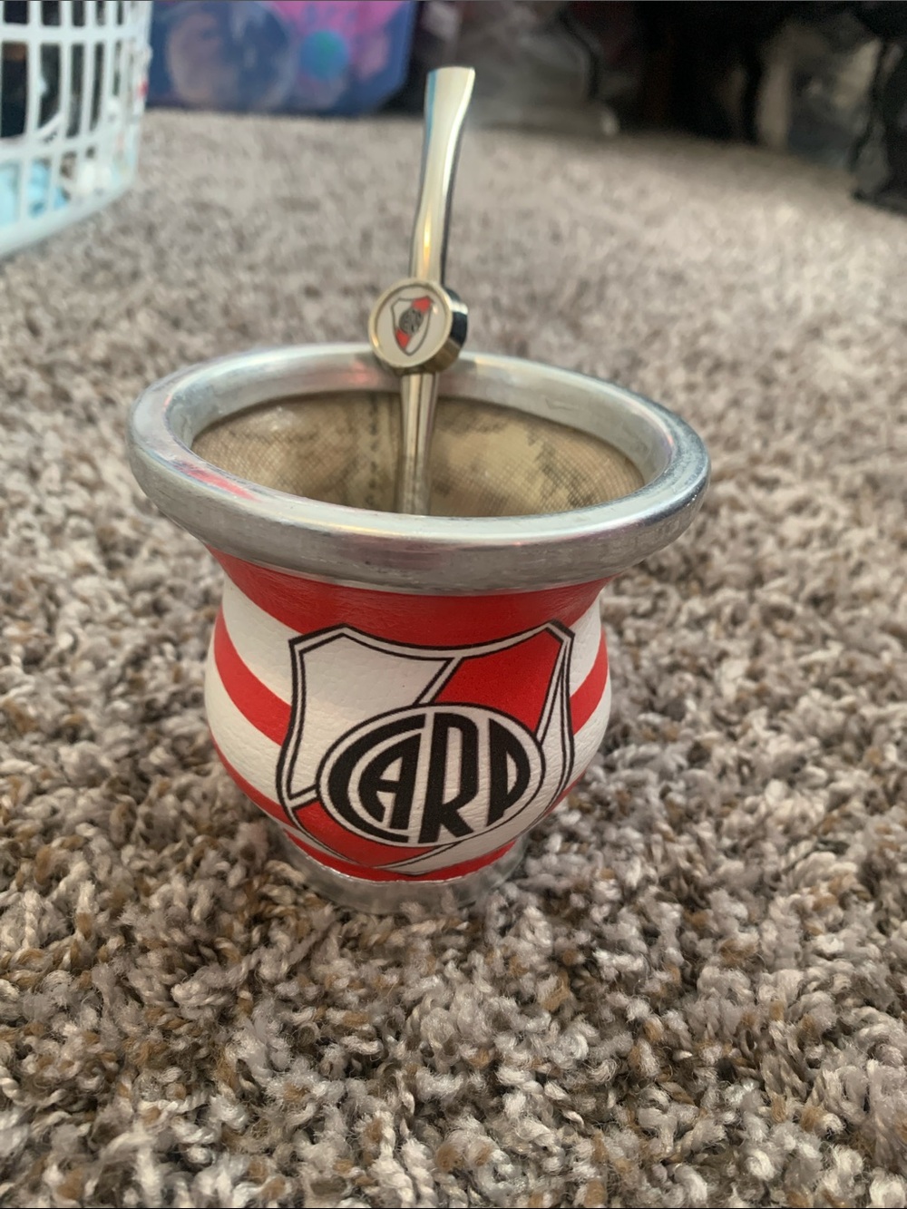 River Plate Red & White Mate Cup with Crest w straw